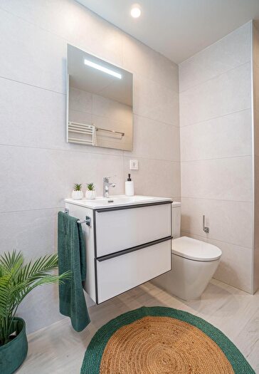 Casas en venta y pisos alquiler - 3