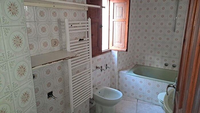 Casa en venta en Estremera, Madrid de 4 habitaciones