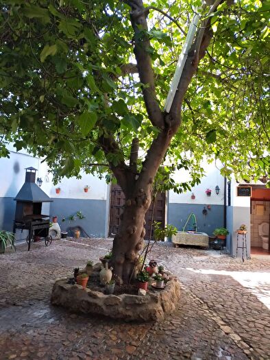 Casa en venta en Orgaz, Toledo de 6 habitaciones