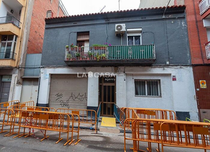 Casas en venta y pisos alquiler - 1
