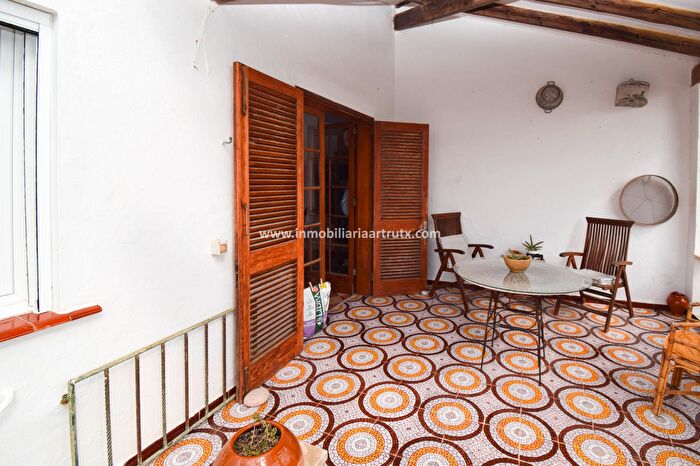 Casas en venta y pisos alquiler - 3