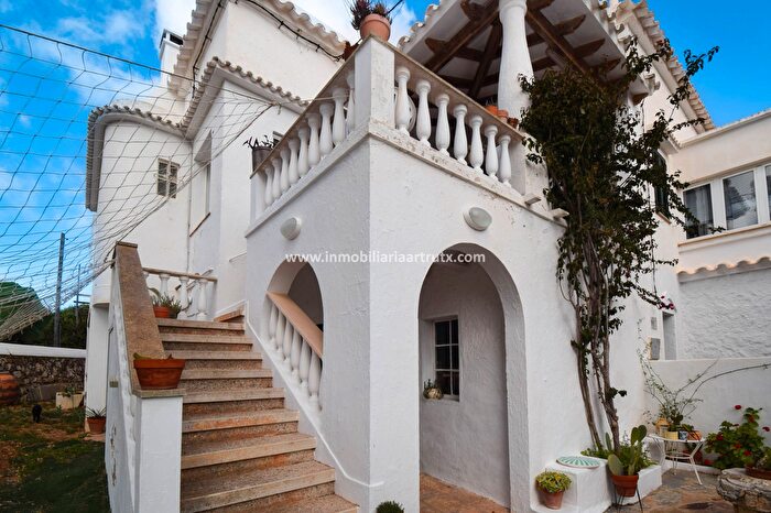 Casas en venta y pisos alquiler - 1