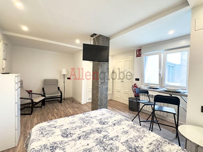 Casas en venta y pisos alquiler - 1