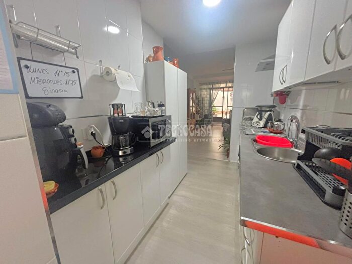 Casas en venta y pisos alquiler - 3