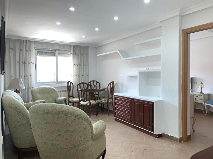 Casas en venta y pisos alquiler - 1