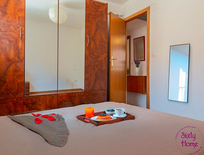 Casas en venta y pisos alquiler - 3