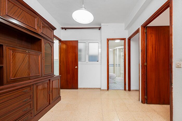 Casas en venta y pisos alquiler - 2