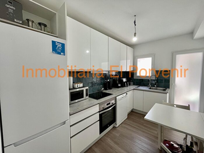 Casas en venta y pisos alquiler - 3