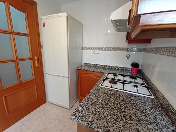 Casas en venta y pisos alquiler - 2