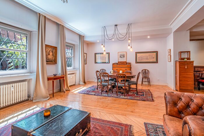 Piso en alquiler en Barrio de Salamanca, Castellana de 4 habitaciones