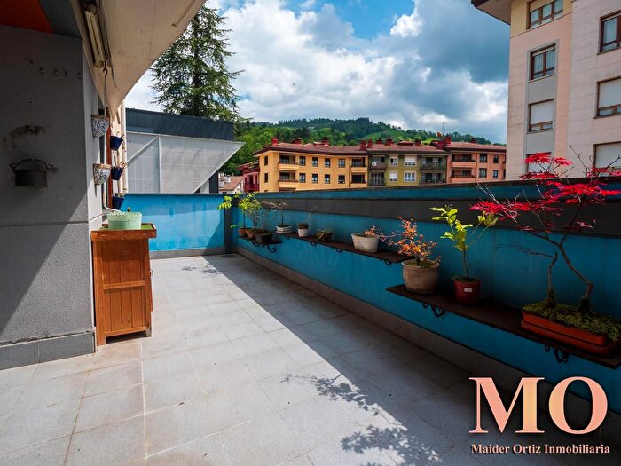 Casas en venta y pisos alquiler - 2