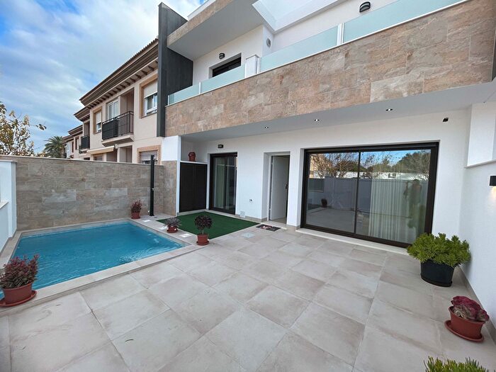 Casas en venta y pisos alquiler - 1
