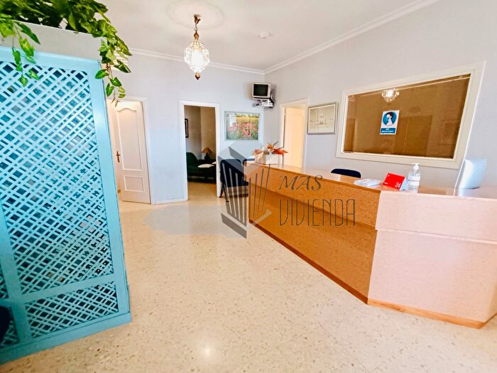 Casas en venta y pisos alquiler - 1