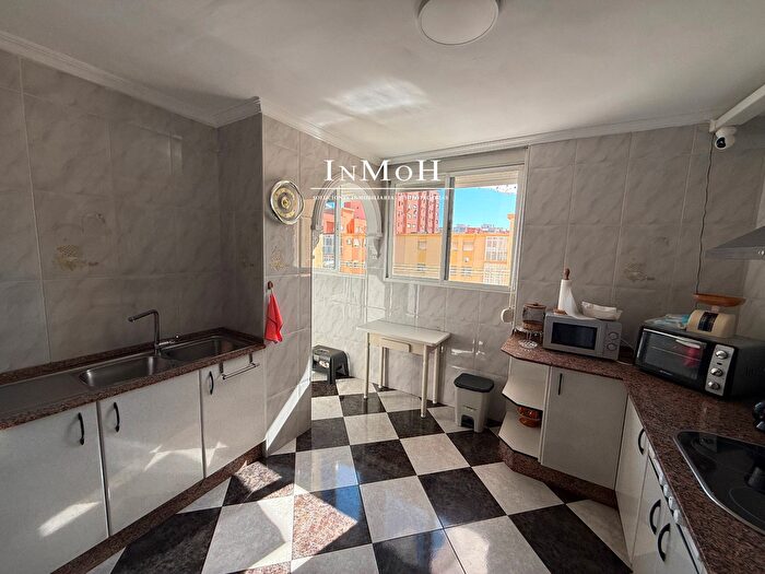Piso en venta en Astilleros La Paz Loreto El Corte Inglés, Cádiz Capital de 3 habitaciones