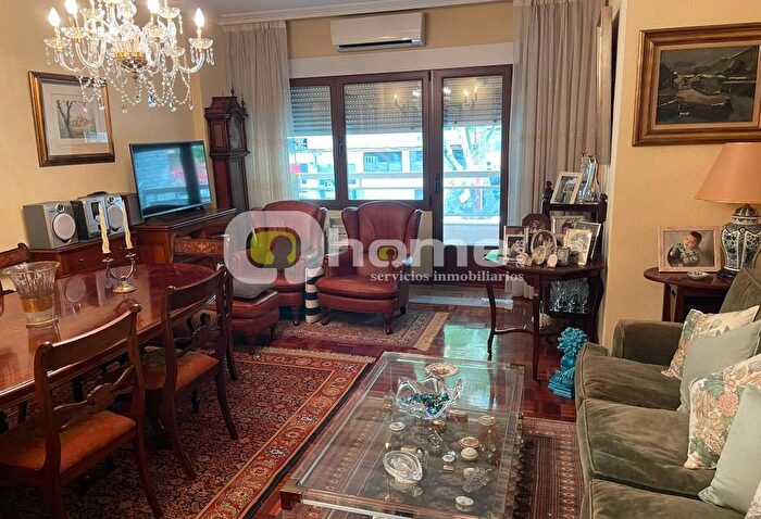 Casas en venta y pisos alquiler - 1