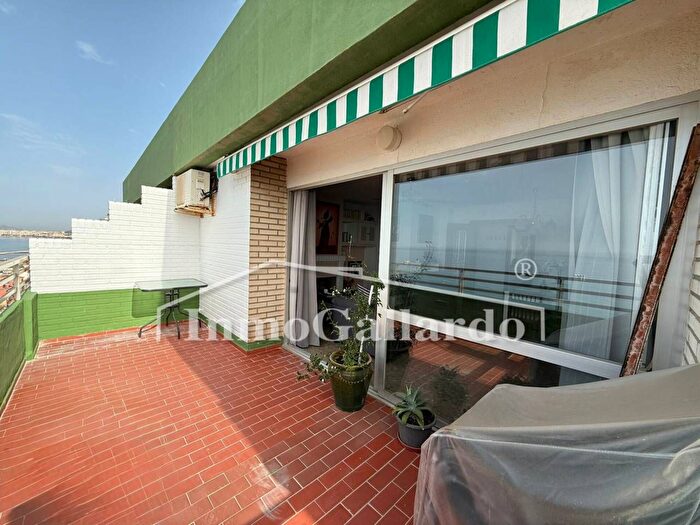 Piso en alquiler en Este, El Palo de 2 habitaciones