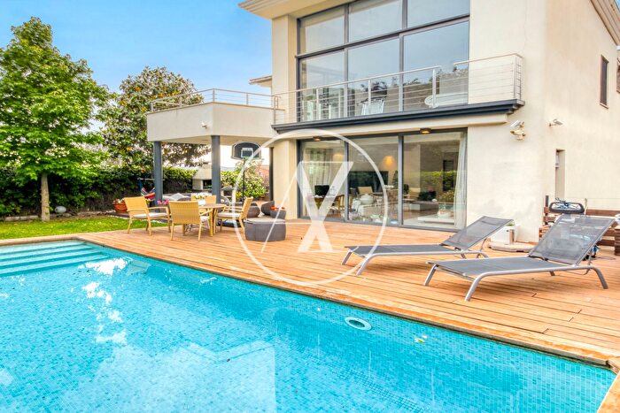 Casa en venta en Fontajau Sant Ponç, Girona Capital de 5 habitaciones