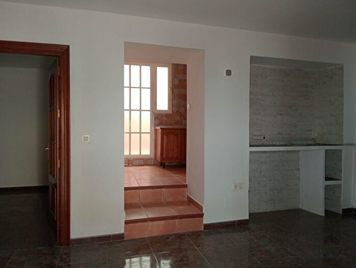 Casas en venta y pisos alquiler - 2