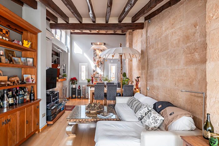 Casas en venta y pisos alquiler - 3