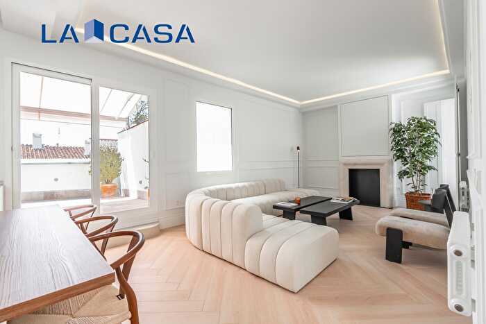 Casas en venta y pisos alquiler - 3