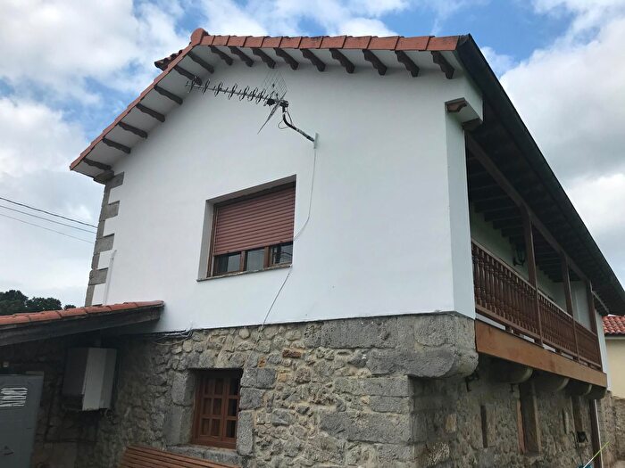 Casas en venta y pisos alquiler - 3