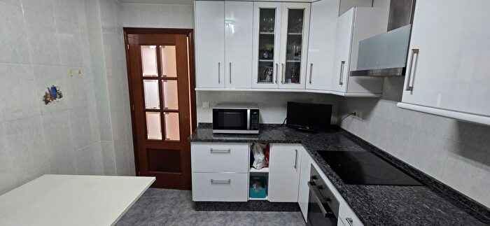 Casas en venta y pisos alquiler - 2