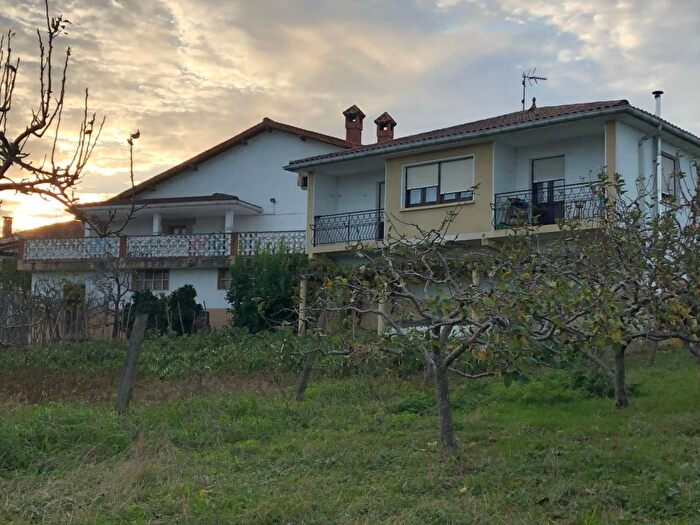 Casa en venta en Karrantza Harana Valle de Carranza, Bizkaia de 6 habitaciones