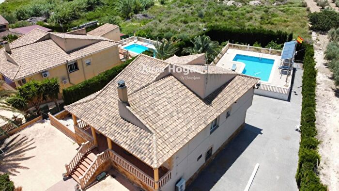 Casas en venta y pisos alquiler - 1