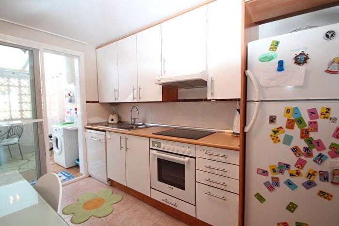Casas en venta y pisos alquiler - 2