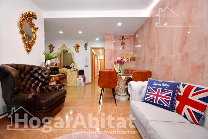 Casas en venta y pisos alquiler - 3