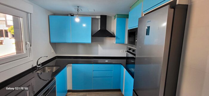 Casas en venta y pisos alquiler - 1