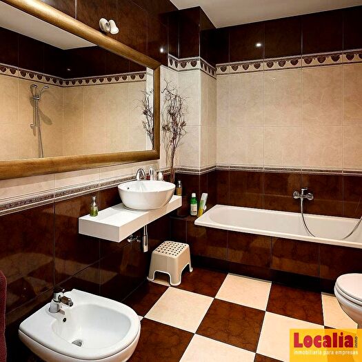 Casas en venta y pisos alquiler - 3