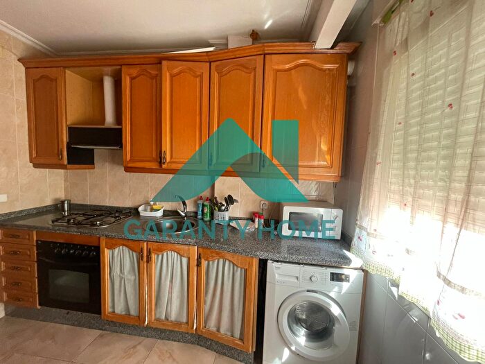 Casas en venta y pisos alquiler - 2