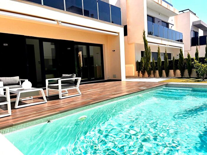 Casa en venta en Orihuela Costa, Lomas de Cabo Roig Los Dolses de 3 habitaciones