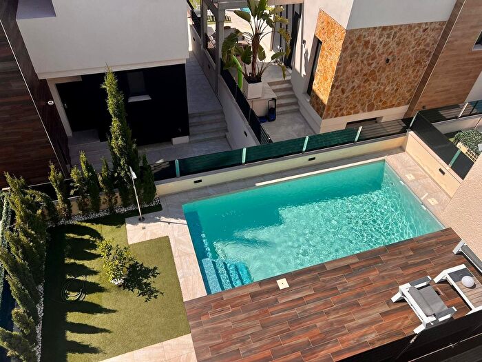 Casas en venta y pisos alquiler - 2