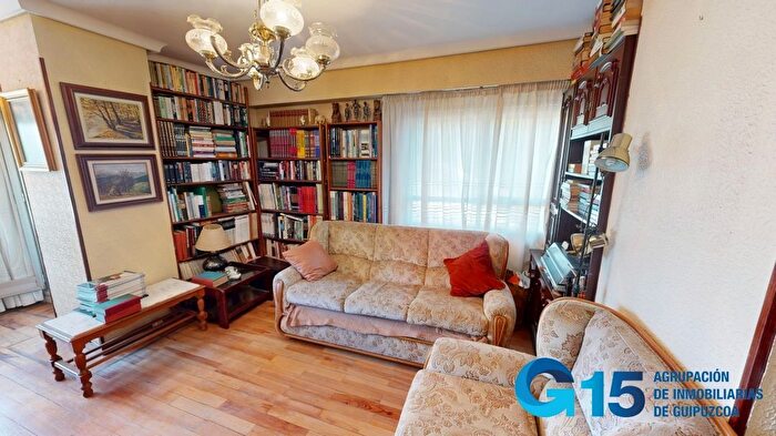 Casas en venta y pisos alquiler - 2
