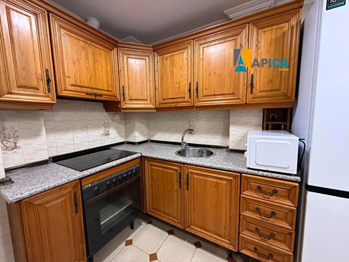 Casas en venta y pisos alquiler - 3
