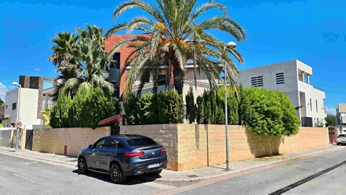 Casa en alquiler en Playa de San Juan El Cabo de las Huertas, Alicante Golf de 5 habitaciones