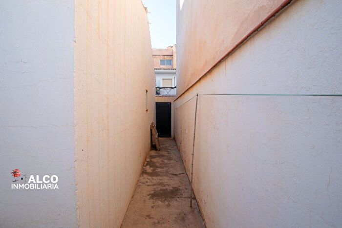 Casas en venta y pisos alquiler - 2