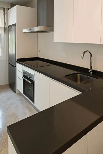 Casas en venta y pisos alquiler - 3