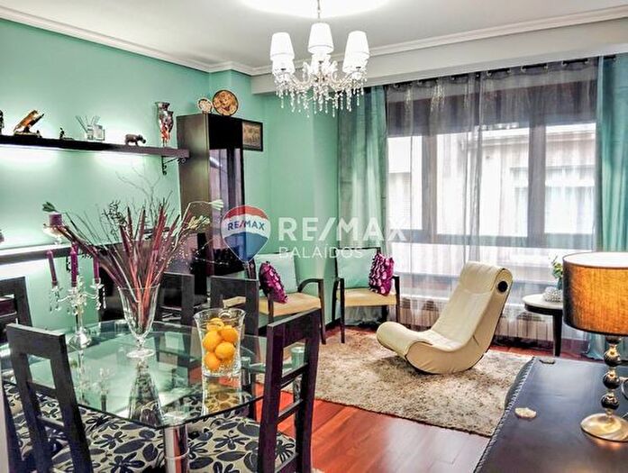 Casas en venta y pisos alquiler - 1
