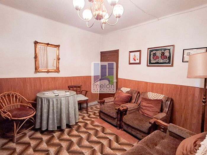 Casas en venta y pisos alquiler - 2