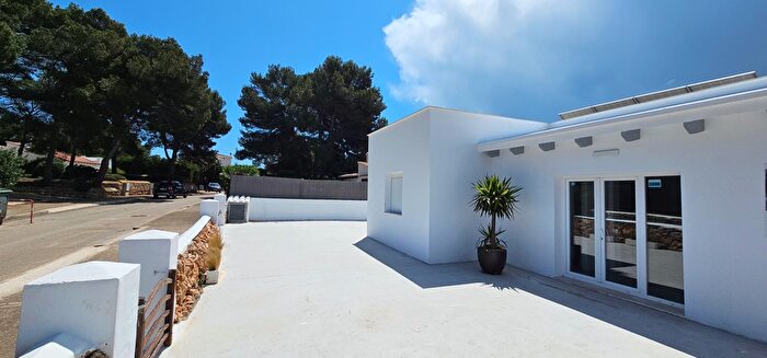 Casa en venta en Port dAddaia, Es Mercadal de 3 habitaciones