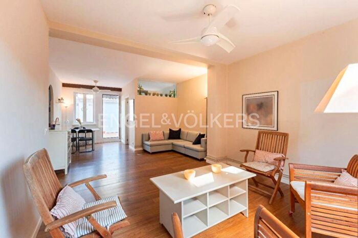Casas en venta y pisos alquiler - 1