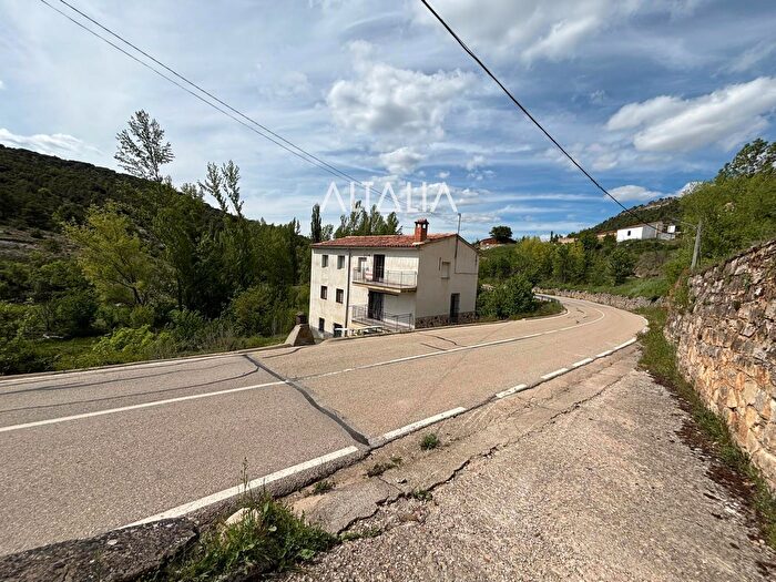 Casa en venta en Huérguina, Cuenca de 5 habitaciones