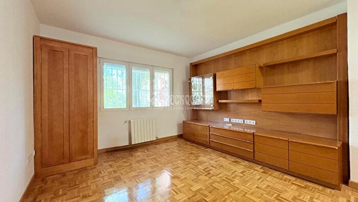 Casas en venta y pisos alquiler - 1