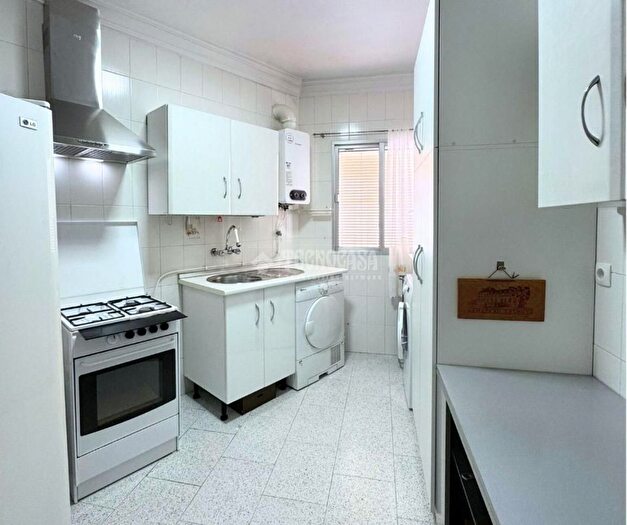 Casas en venta y pisos alquiler - 3