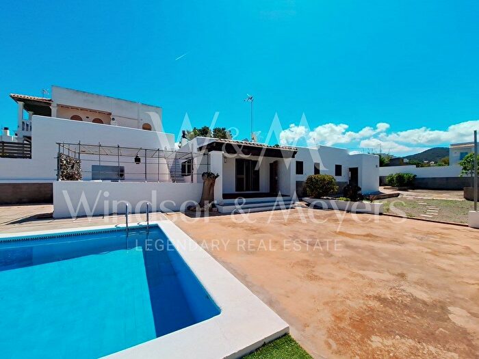 Casas en venta y pisos alquiler - 3