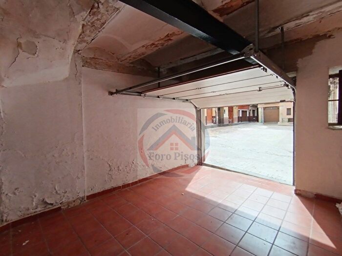 Casas en venta y pisos alquiler - 1