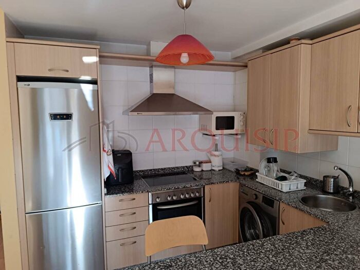 Casas en venta y pisos alquiler - 2
